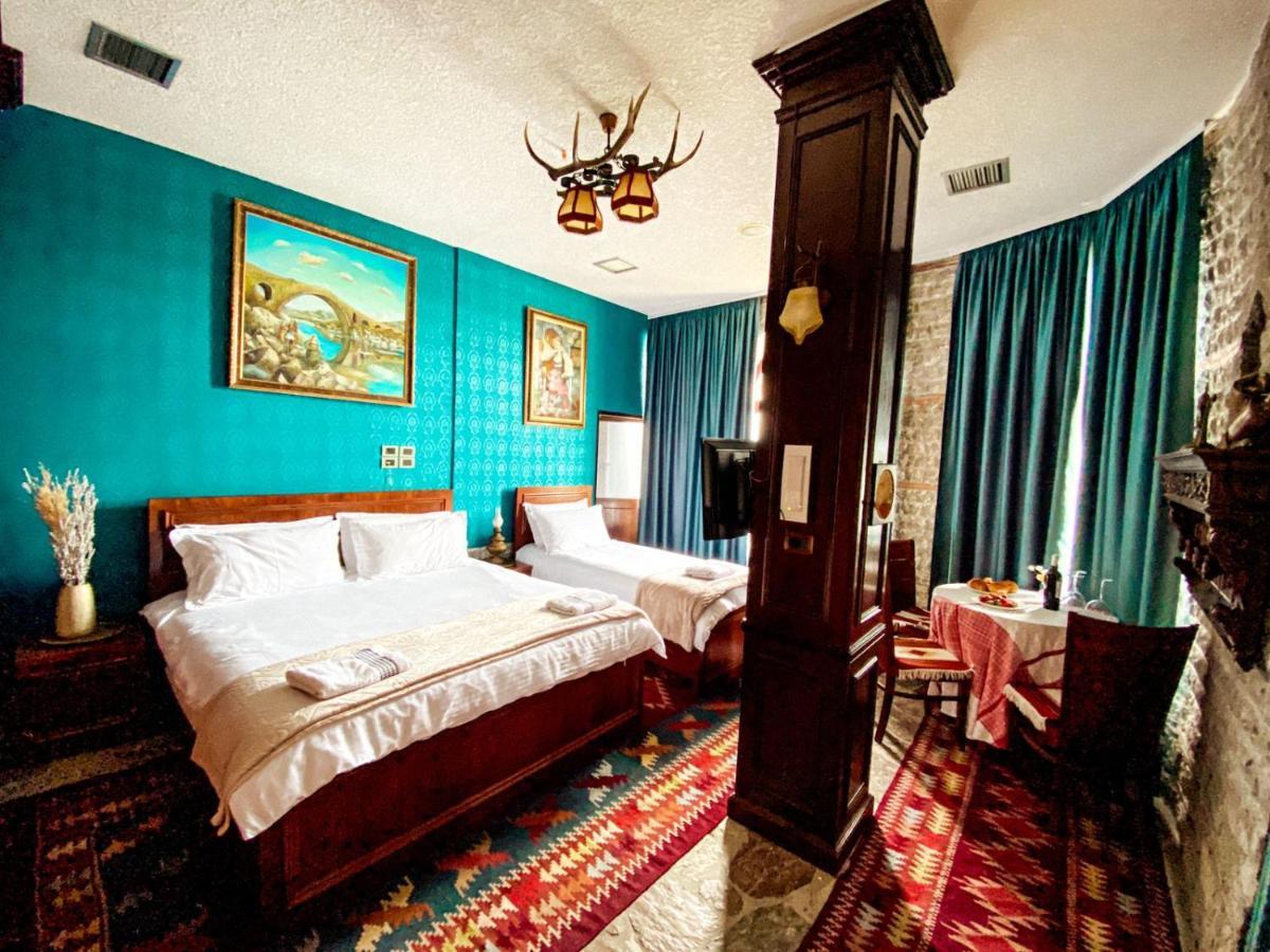 Hotel Iliria Canaj Exterior foto